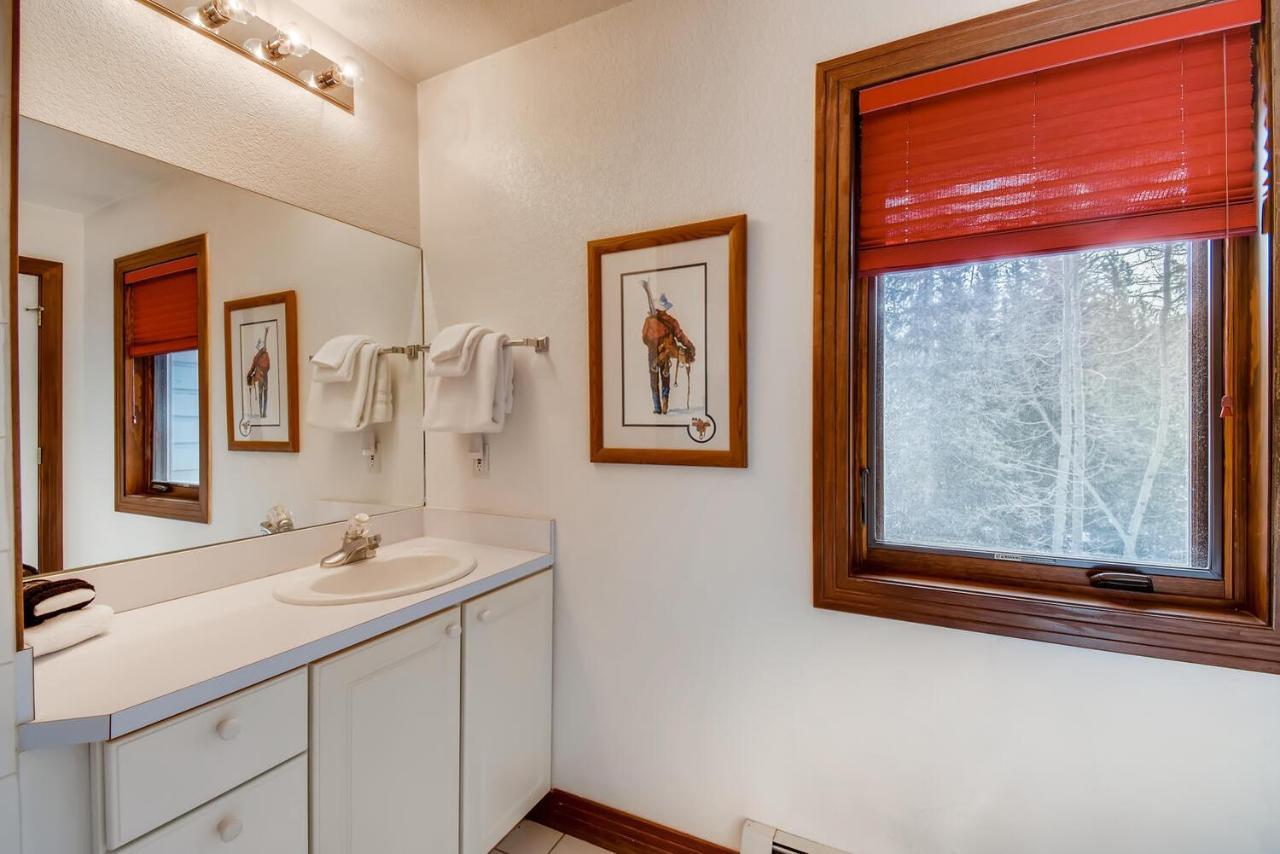 Pinecreek #F - 3 Bedroom - Close To Town - Shuttle To Slopes - Pool And Hot Tub Access Breckenridge Esterno foto