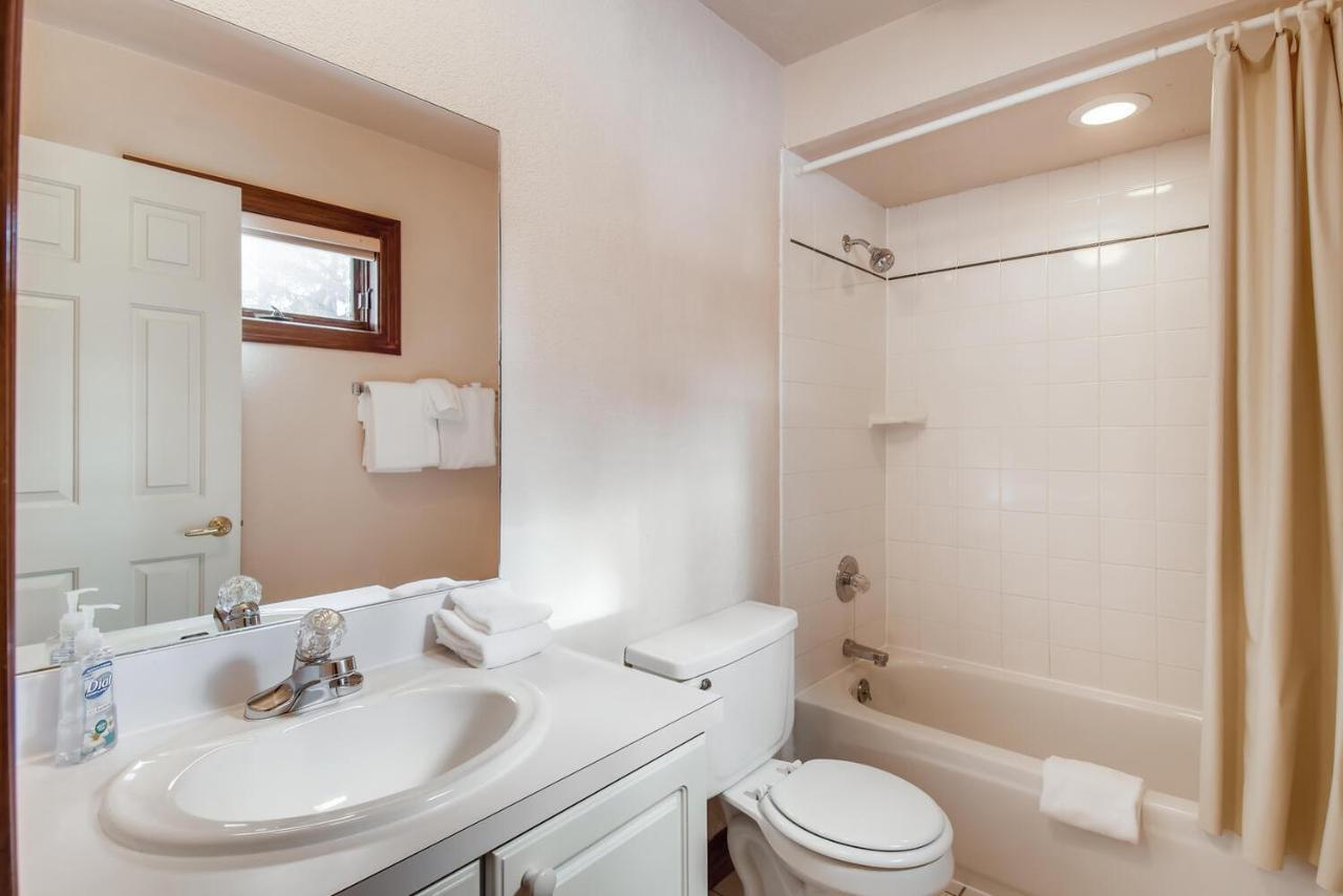 Pinecreek #F - 3 Bedroom - Close To Town - Shuttle To Slopes - Pool And Hot Tub Access Breckenridge Esterno foto